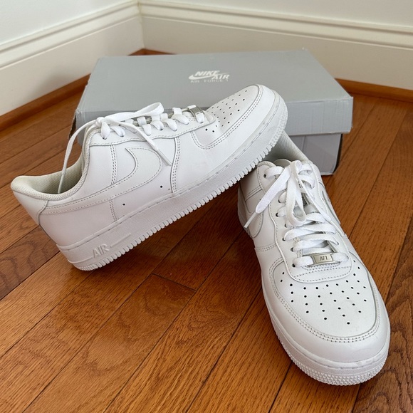 Nike Air Force 1 ‘07 Sneaker in white - Picture 8 of 9